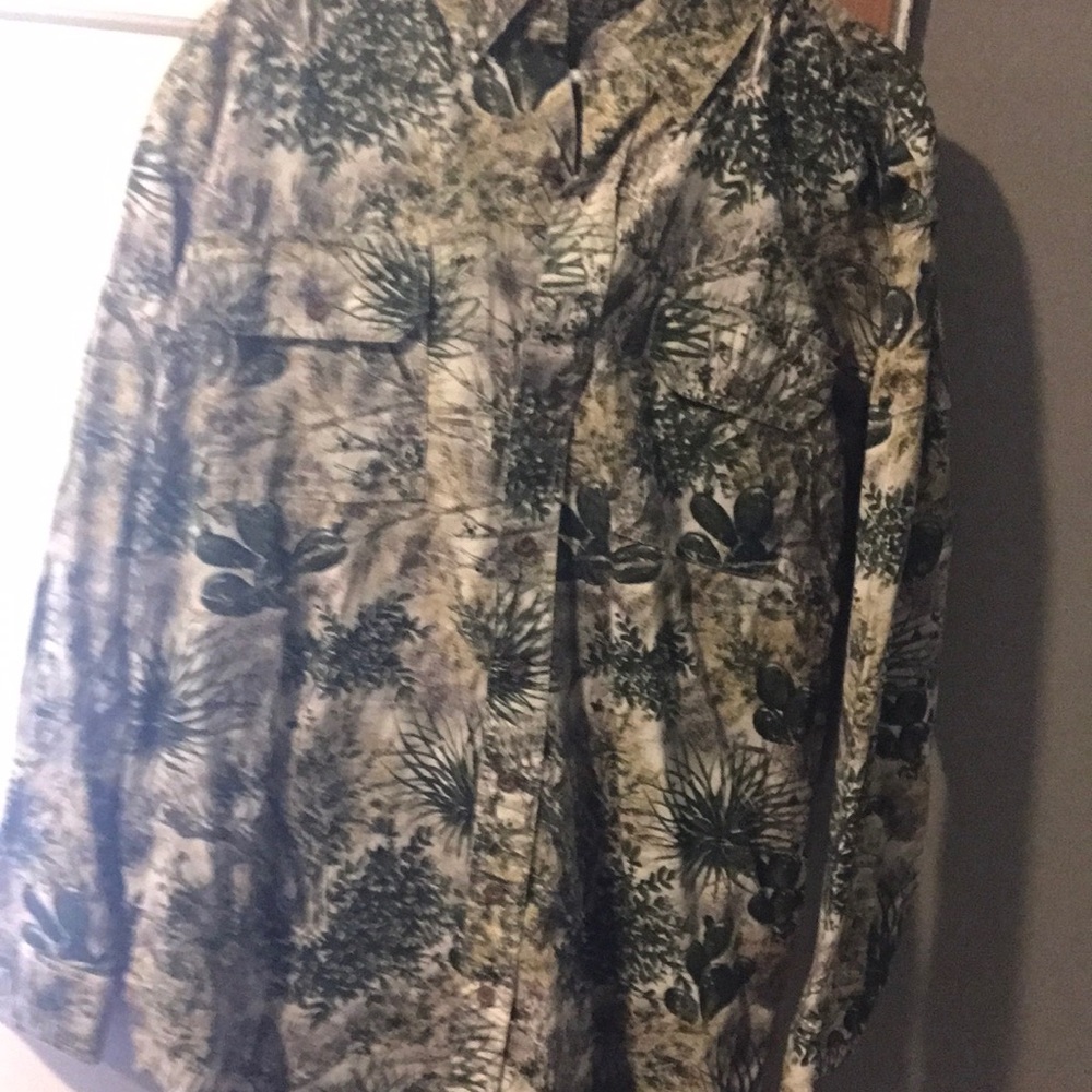 Men’s hunting button down shirt
